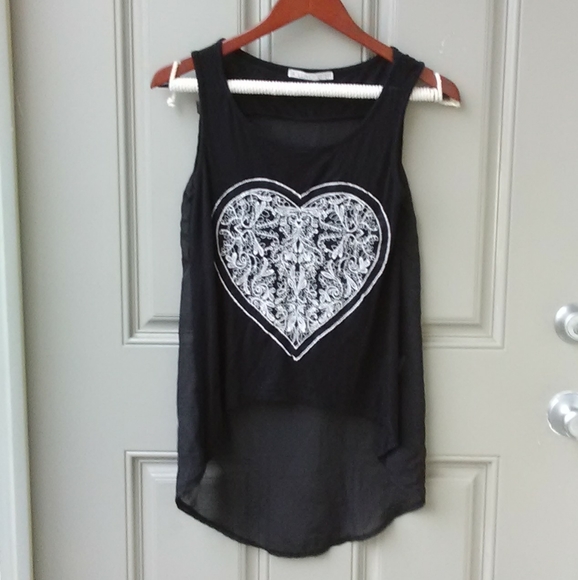 Rolla Coster Tops - 💜5/$25 Black heart tank top XS